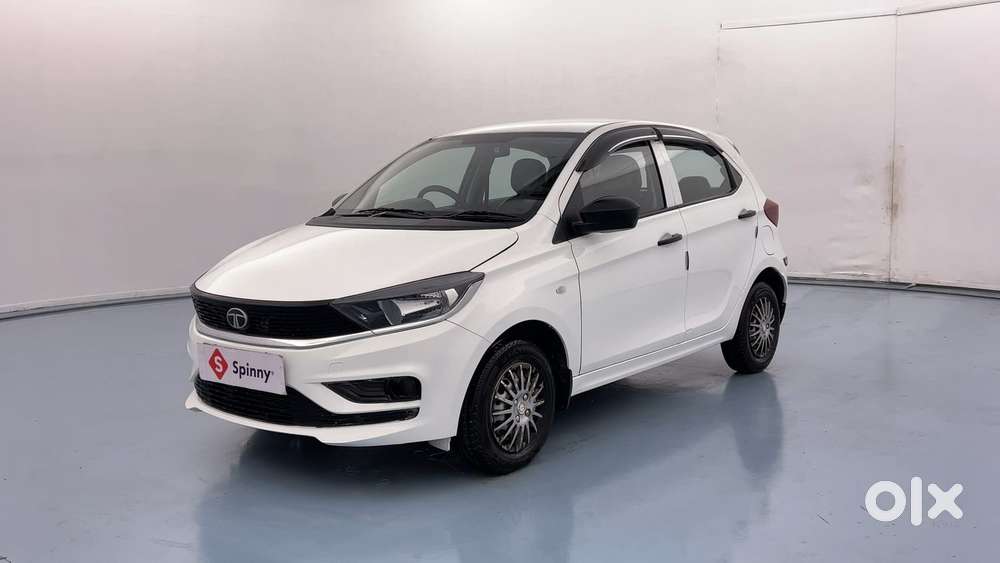 Tata Tiago Xe, 2025, Petrol