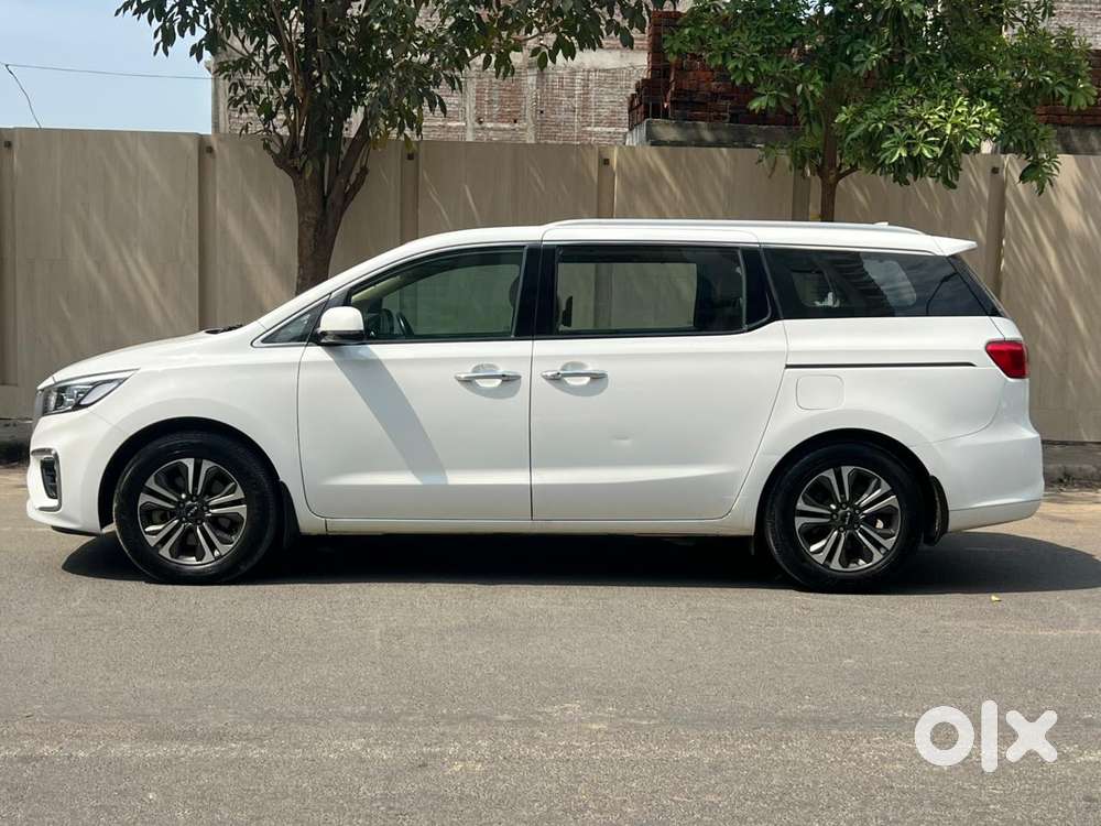 Kia Carnival Limousine Plus 7 Str, 2022, Diesel