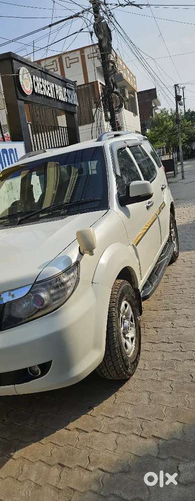 Tata Safari Storme 2015 Model