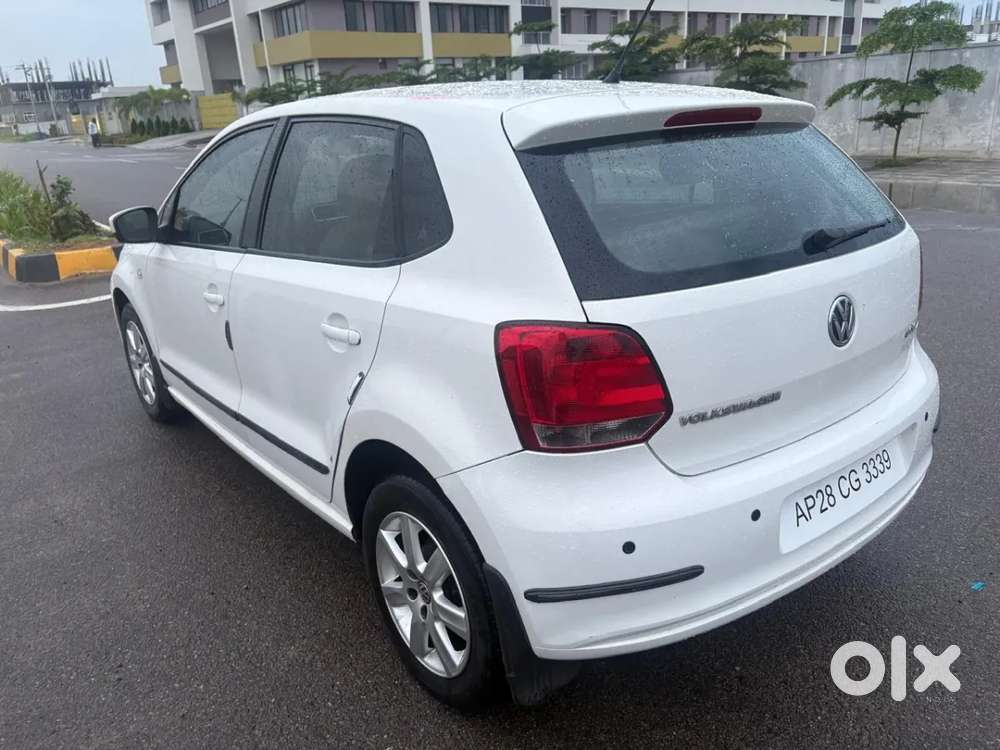 Volkswagen Polo Petrol Highline 1.2l, 2011, Petrol