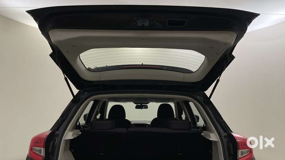 Mahindra Xuv300 W8 Amt Optional Diesel, 2022, Petrol