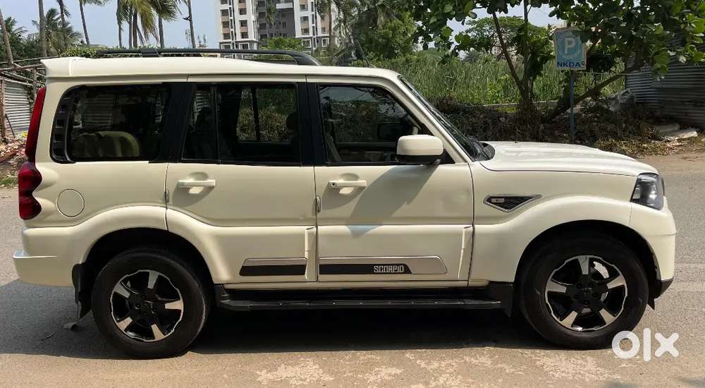 Mahindra Scorpio S11 Classic Bs-vi Car Of 2023 Supermint Condition