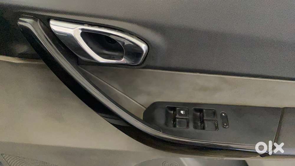 Tata Tiago 1.2 Revotron Xz Plus, 2019, Petrol