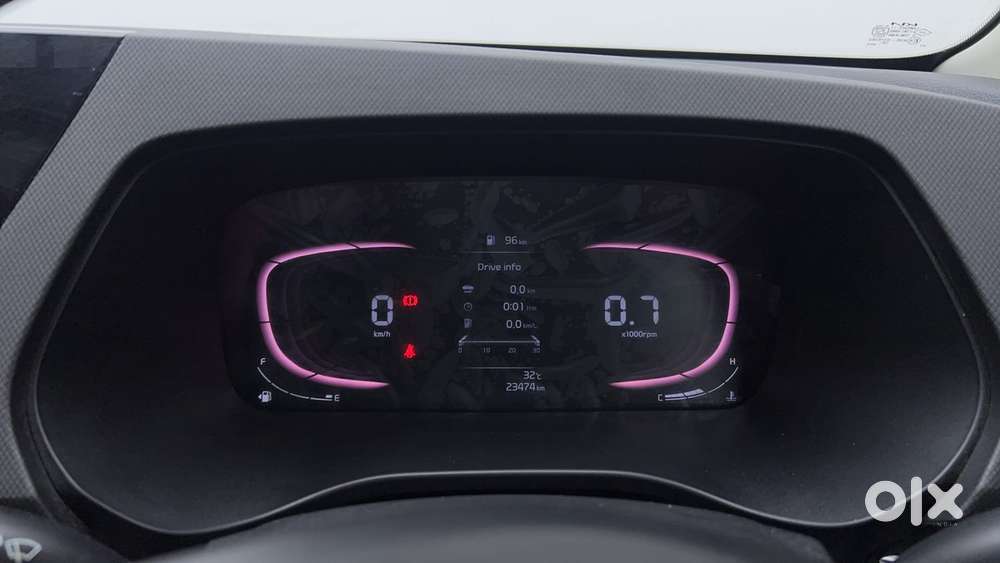 Kia Carens 1.4 Prestige 7 Str, 2022, Petrol