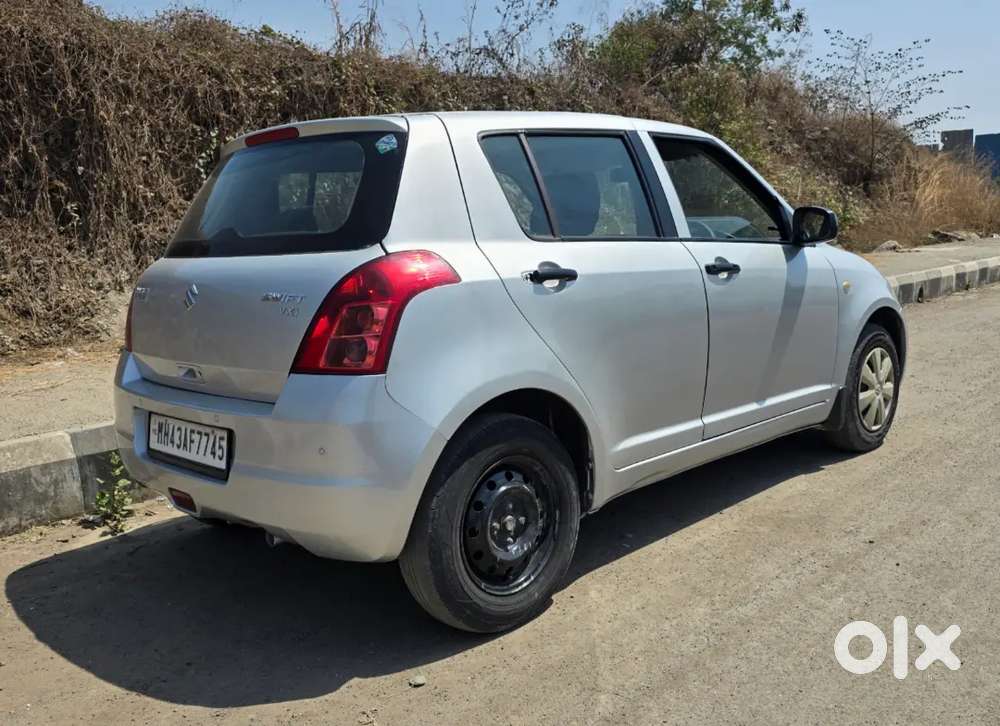 Maruti Suzuki Swift 2011 Cng & Hybrids 120000 Km Driven