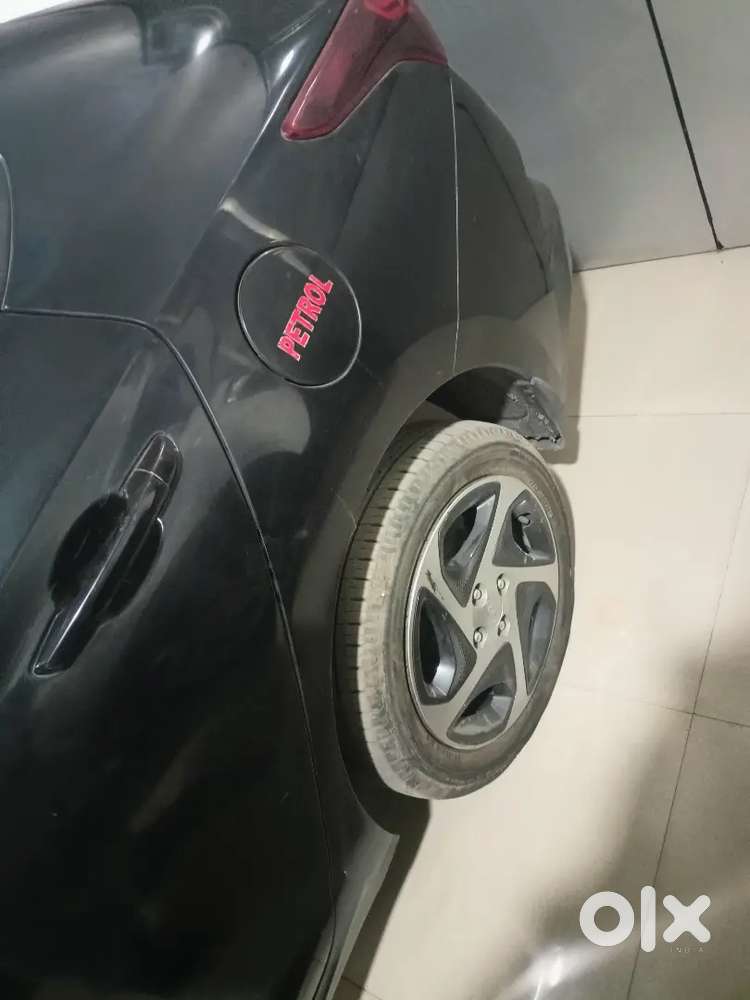 Hyundai Verna... Starry Black