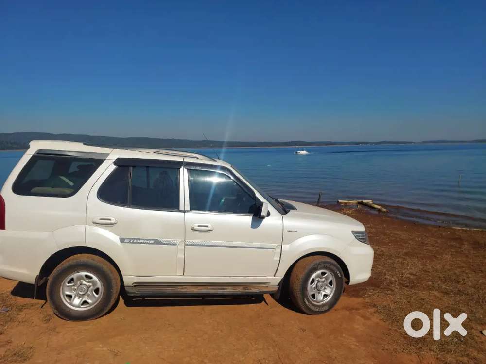 Tata Safari Storme 2016 Diesel 120000 Km Driven