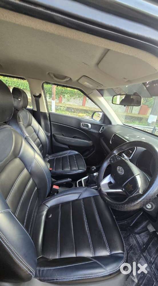 Hyundai Venue 1.2 S Plus, 2019, Petrol