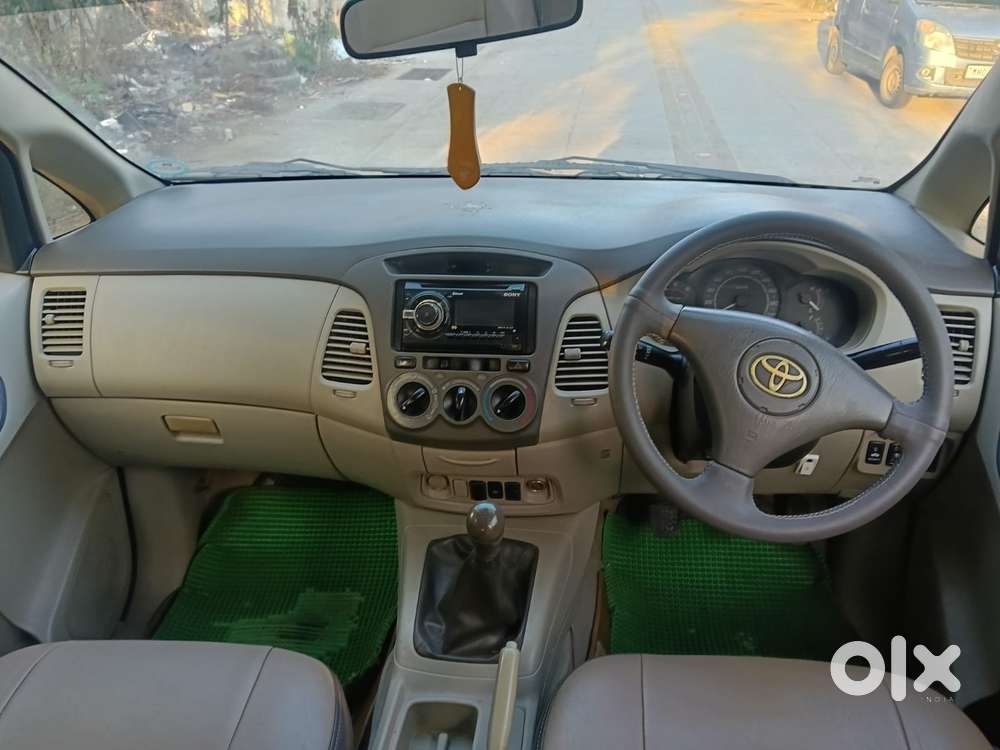 Toyota Innova 2009-2011 2.0 Gx 8 Str, 2011, Diesel