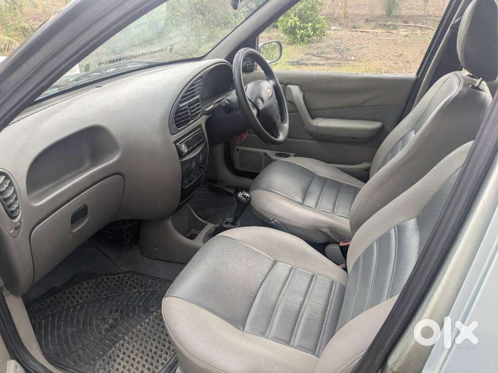 Ford Ikon 1.3 Clxi Petrol | 2004 | Well Maintained | ₹85,000