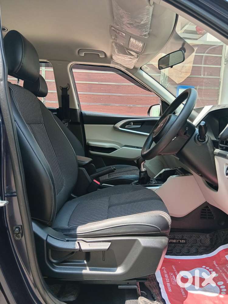 Kia Carens 1.4 Prestige Plus Turbo 7 Str, 2022, Petrol