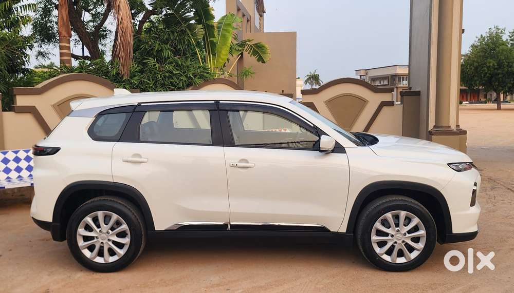 Maruti Suzuki Grand Vitara 1.5 Delta Cng, 2024, Cng & Hybrids