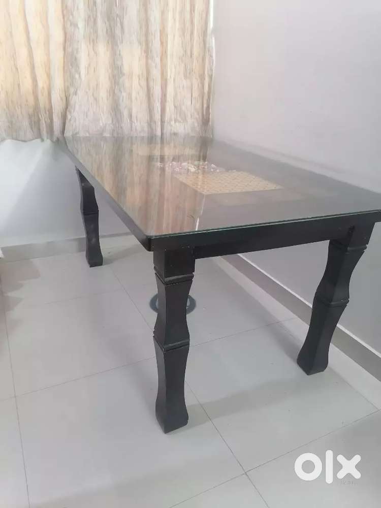 6 seater dining table