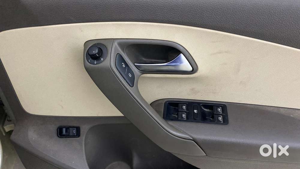Volkswagen Vento Petrol Highline, 2012, Petrol