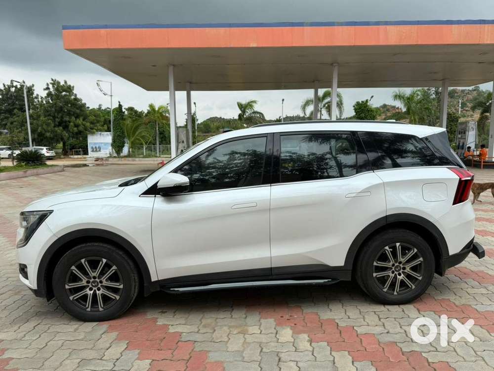 Mahindra Xuv700 2022 Diesel Well Maintained
