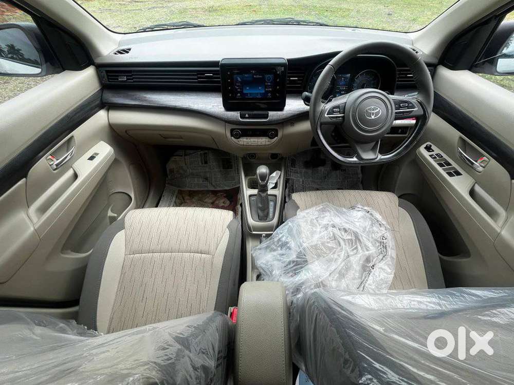 Toyota Rumion V At, 2025, Petrol