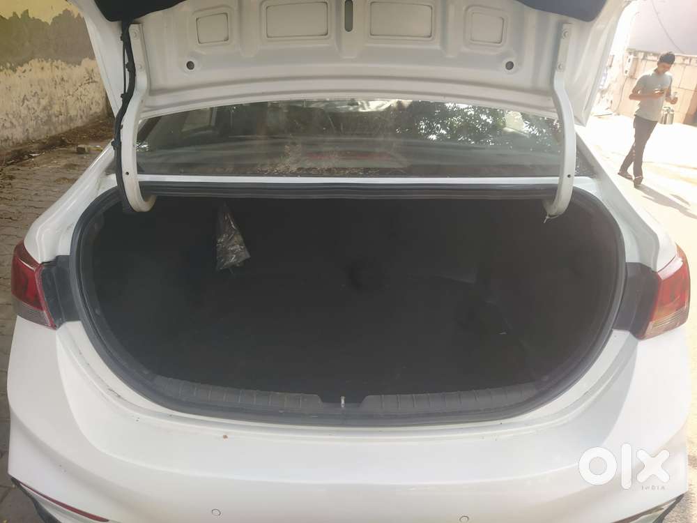 Hyundai Verna 1.6 Sx Crdi, 2019