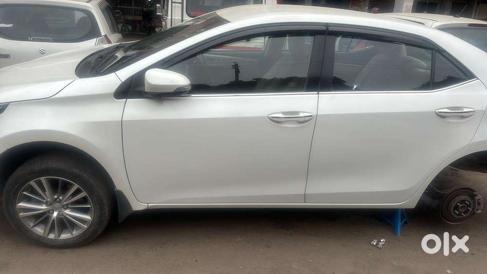 Toyota Corolla Altis 2015 Diesel Well Maintained