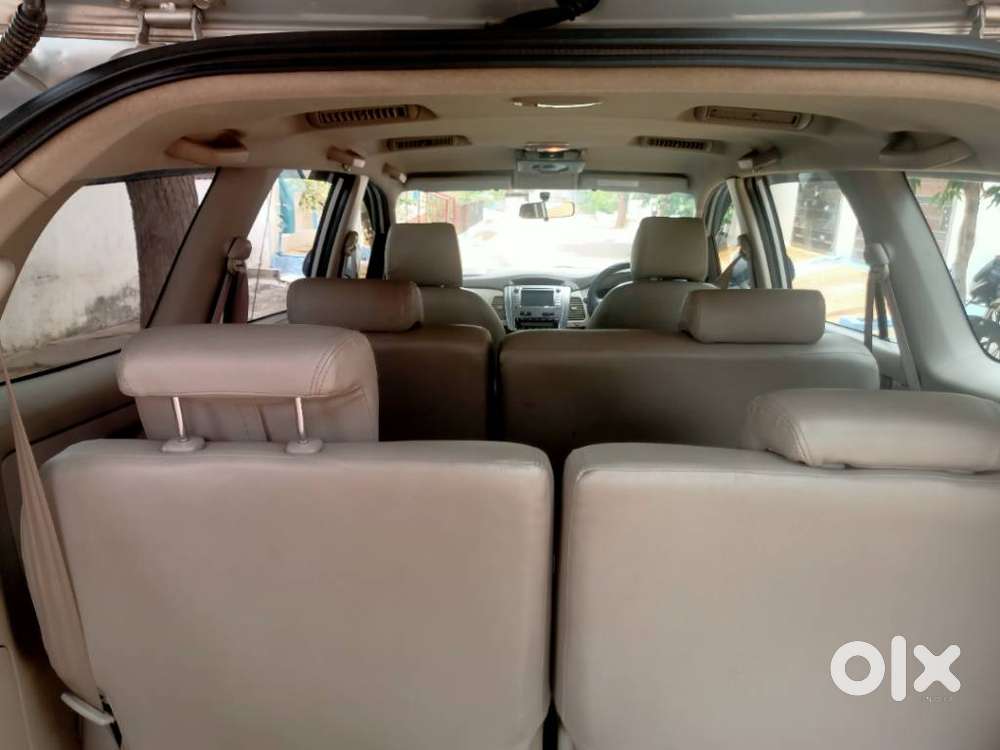 Toyota Innova 2.5 V 8 Str, 2014, Diesel