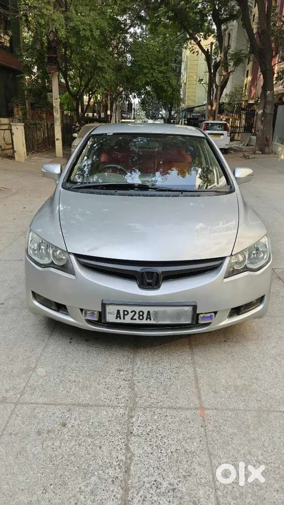 Honda Civic 1.8 V Automatic Petrol