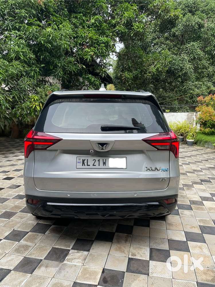 2022 Mahindra Xuv700 Ax 7 Petrol At | 35,000 Km | 7 Seater | Sunroof