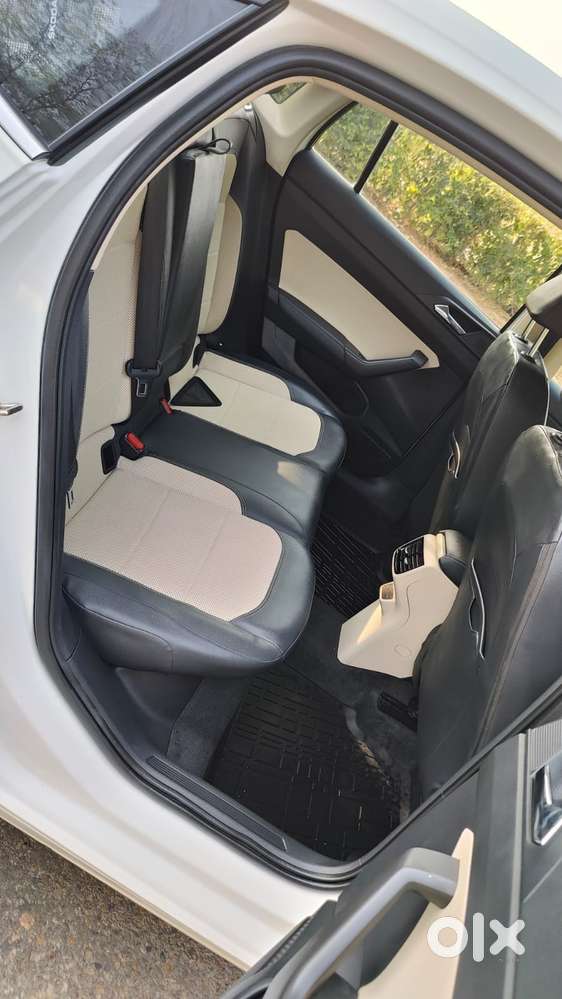 Skoda Slavia Style 1.5l Tsi Dsg, 2023, Petrol