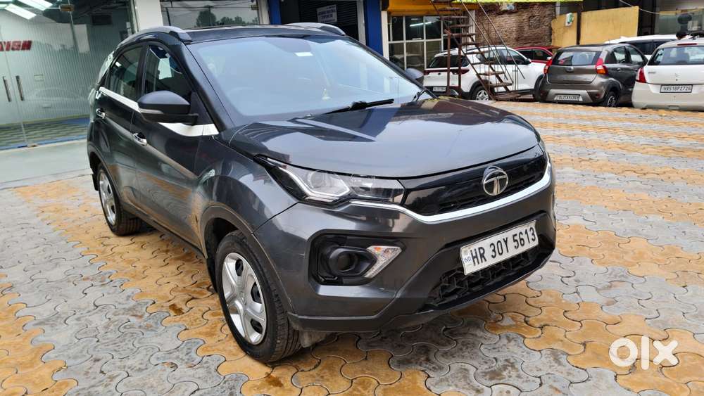 Tata Nexon 1.2 Revotron Xm (s), 2022, Cng & Hybrids