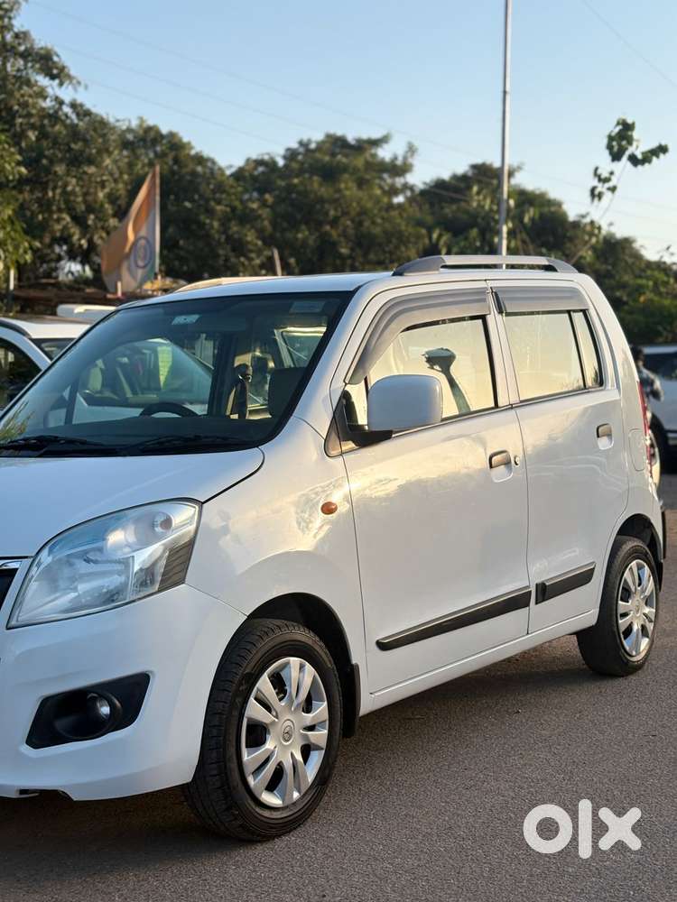Maruti Suzuki Wagon R Vxi Plus Optional, 2016, Petrol