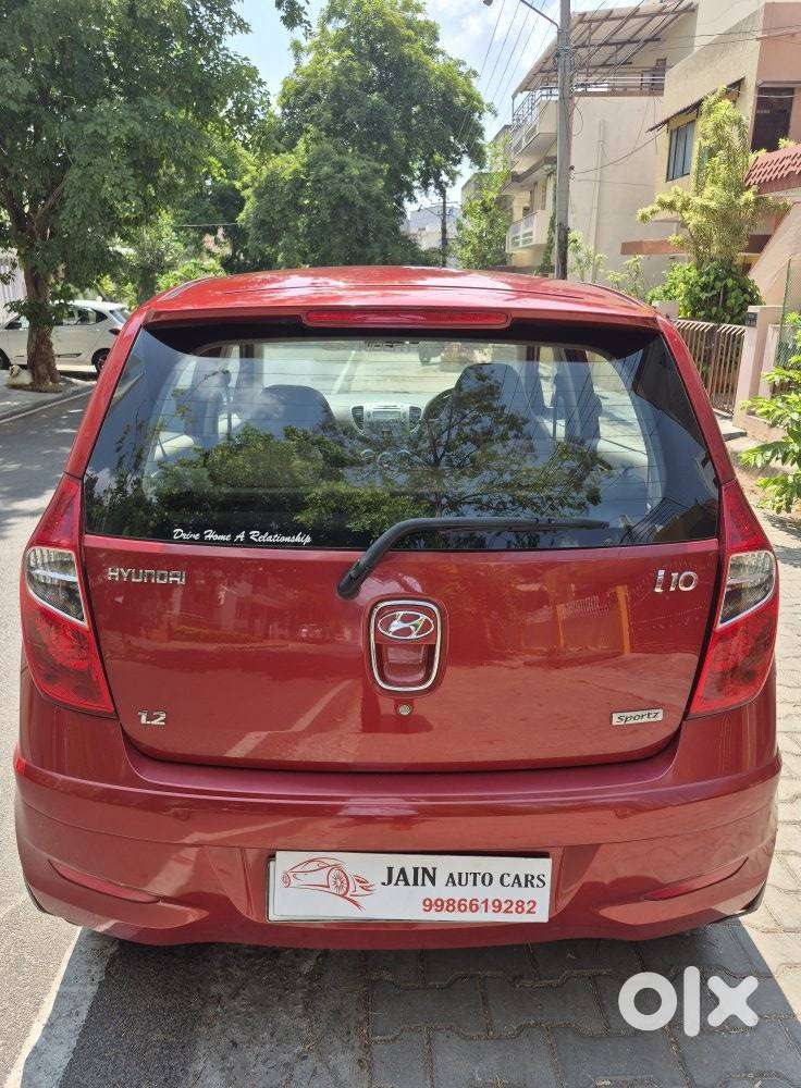 Hyundai I10 Sportz, 2012, Petrol