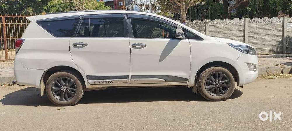 Toyota Innova Crysta Zx 2.4 Diesel 7 Seater, 2017, Diesel