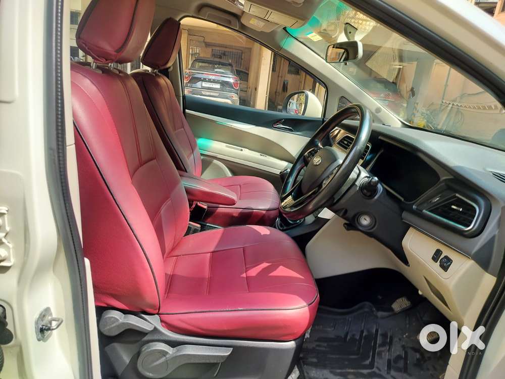 Mahindra Marazzo M6 8str, 2021, Diesel