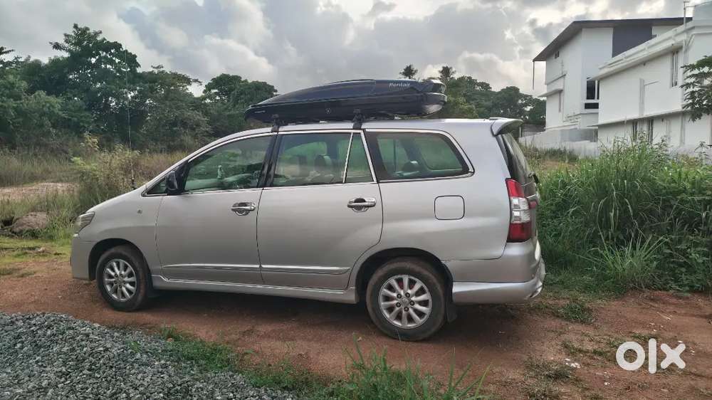 Toyota Innova 2012 Diesel 216000 Km Driven, Kerala Registration,