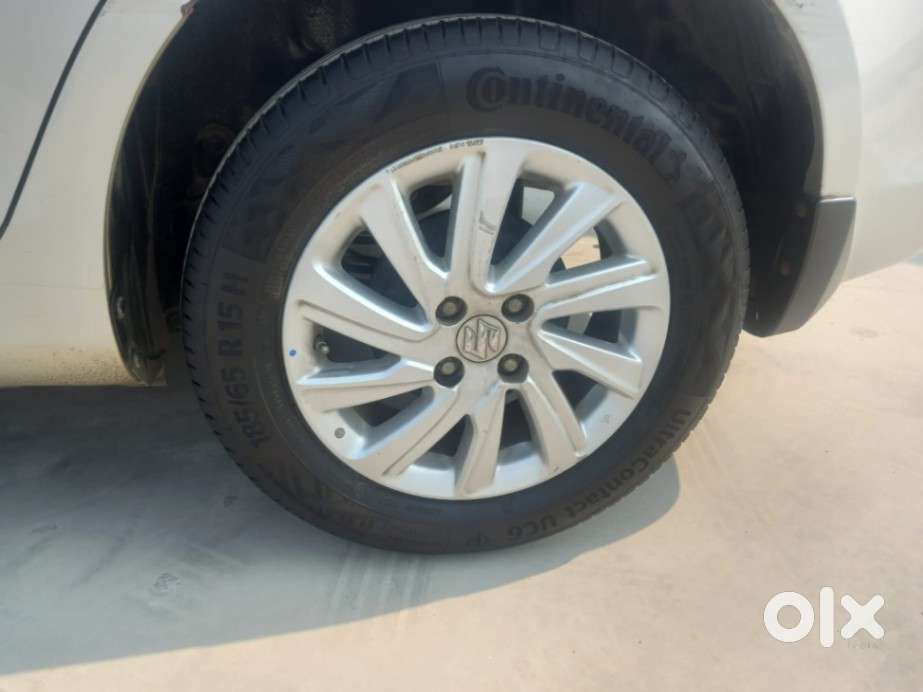 Maruti Suzuki Dzire 1.2 Zxi, 2015, Petrol