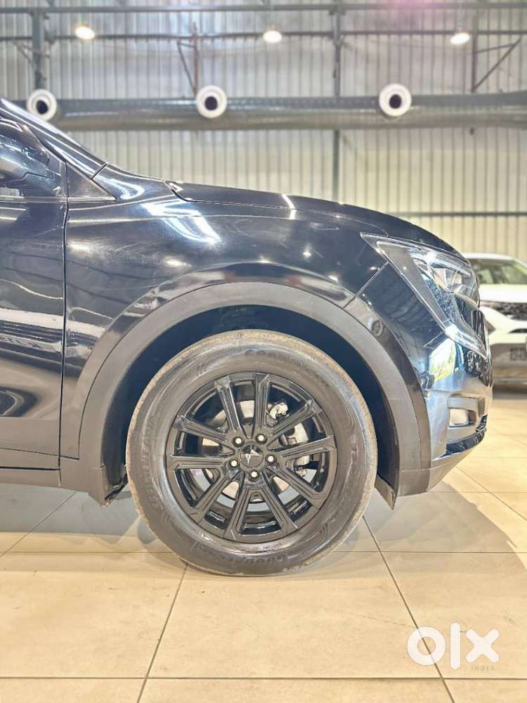 Mahindra Xuv700 2.2 Ax 7 Diesel Mt Luxury Pack Str, 2025, Diesel