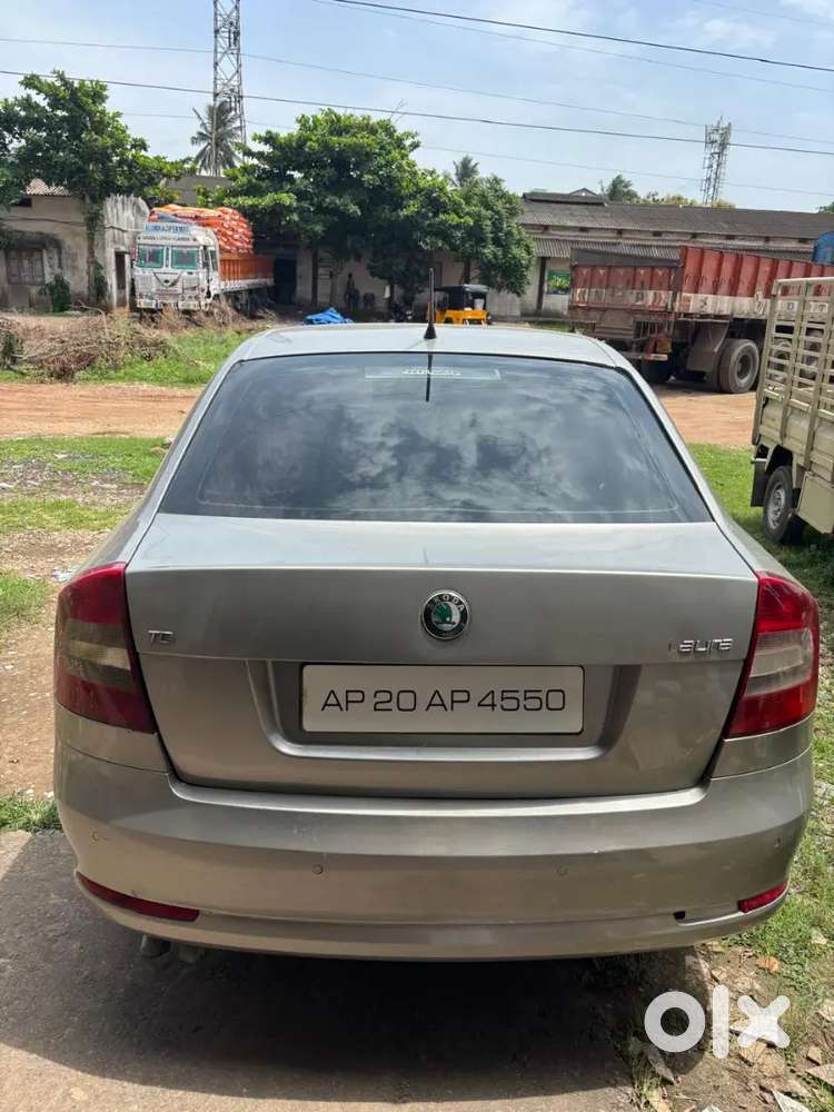 Skoda Laura 2013 Diesel 145000 Km Driven