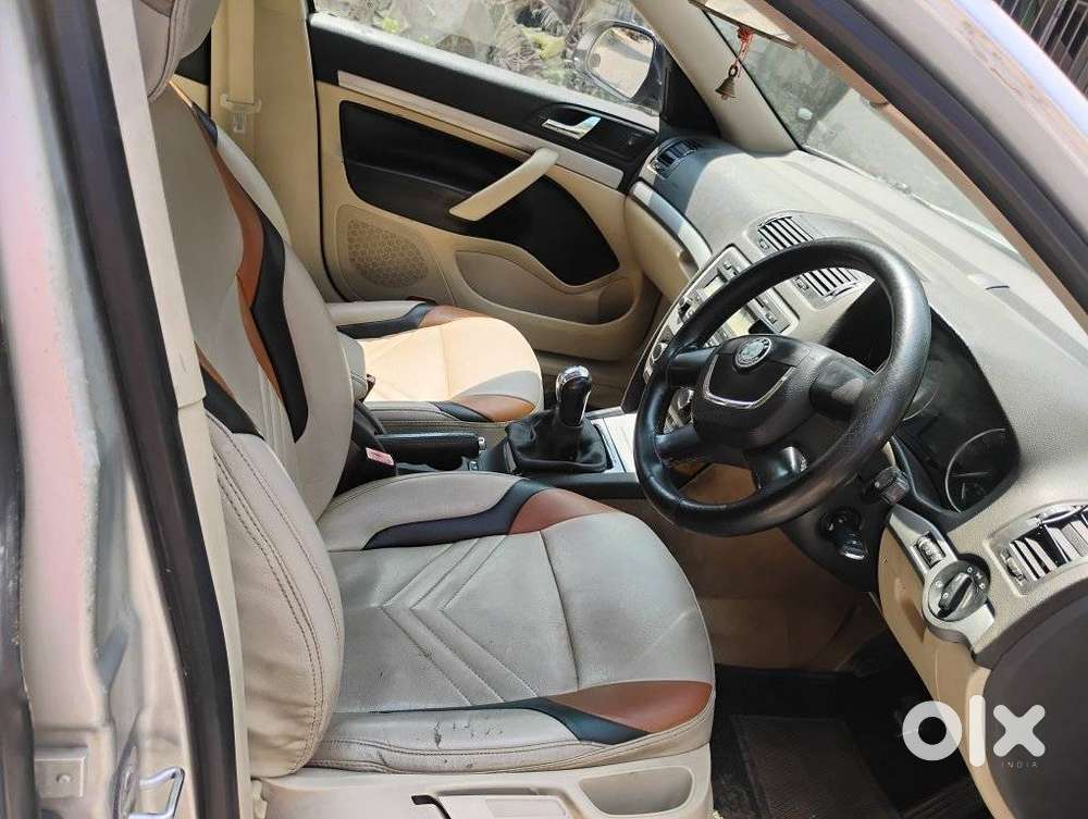 Skoda Laura 1.8 Tsi Ambition, 2011, Petrol
