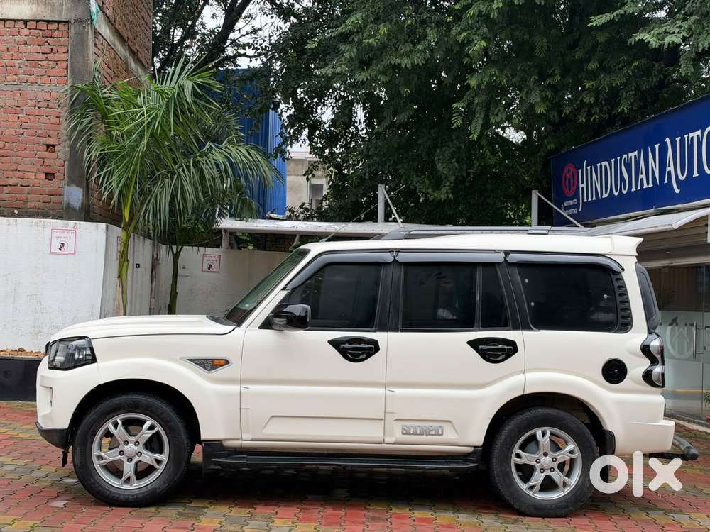 Mahindra Scorpio S10, 2017, Diesel