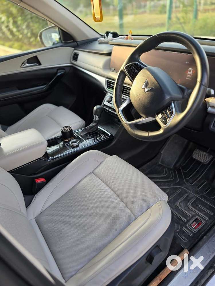 Xuv700 Ax7l At Awd Diesel 2022