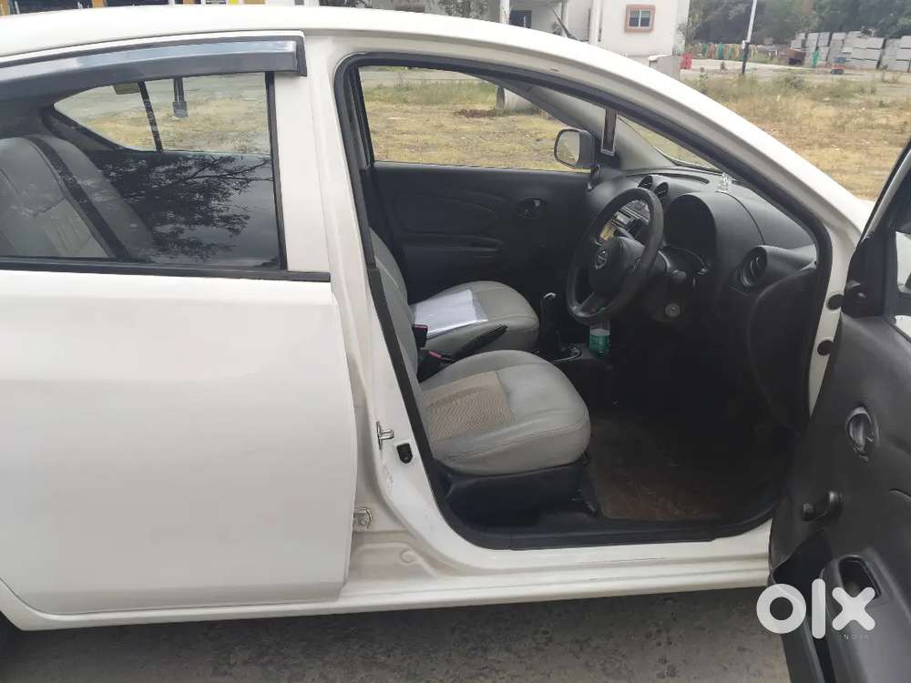 Nissan Sunny 2011 Petrol Manual