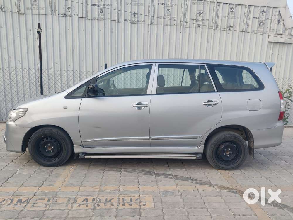 Toyota Innova 2.5 Gx (diesel) 7 Seater Bs Iv, 2016, Diesel