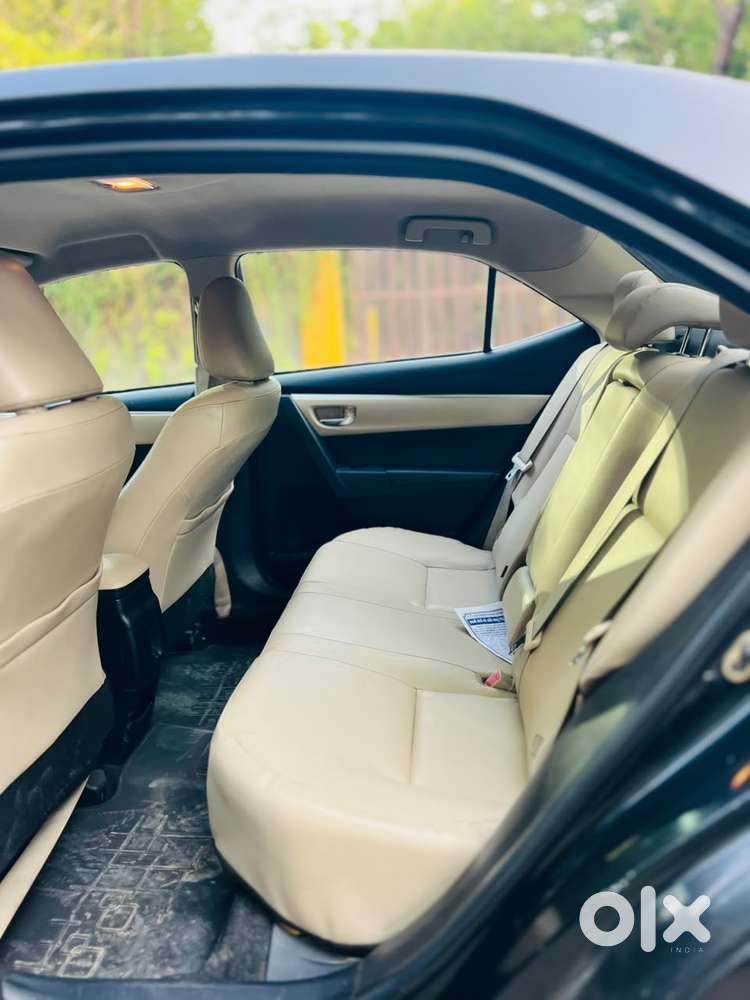 Toyota Corolla Altis 1.8 J, 2016, Petrol