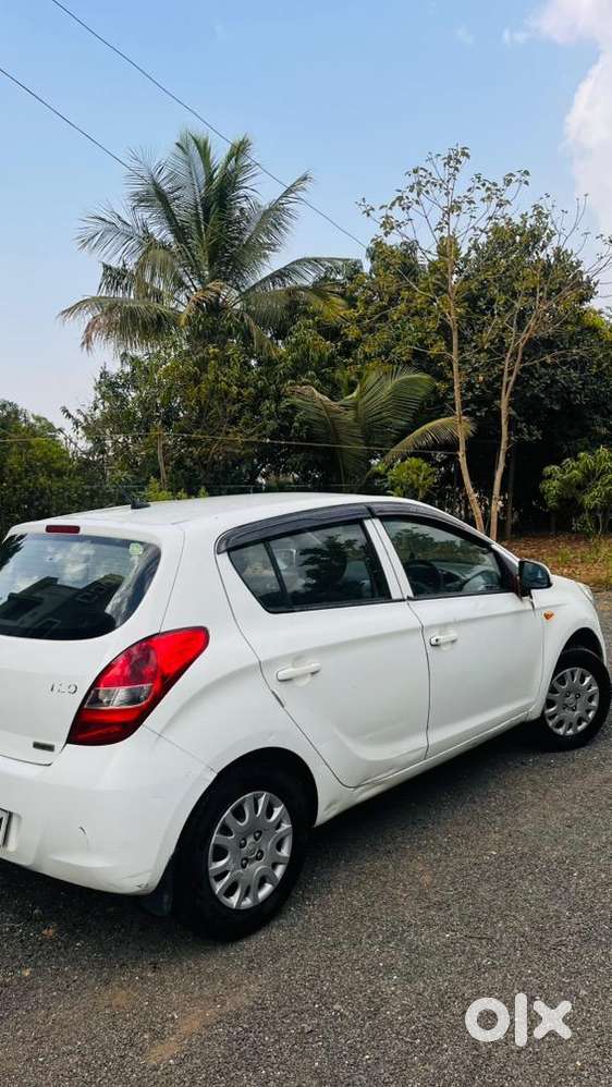 Hyundai I20 2011 Cng & Hybrids Well Maintained