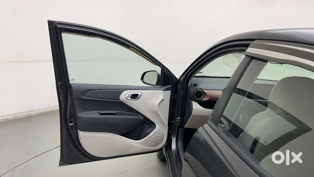 Hyundai Aura 1.2 Sx Cng, 2023, Cng & Hybrids