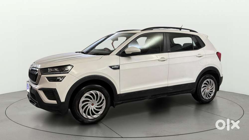 Skoda Kushaq 1.0 Tsi Active, 2023, Petrol