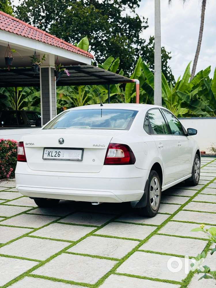 Skoda Rapid 1.0 Tsi Active, 2020, Petrol