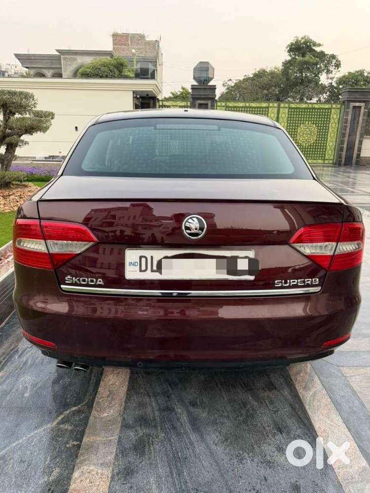 Skoda Superb Corporate Edition 1.8, 2015, Petrol