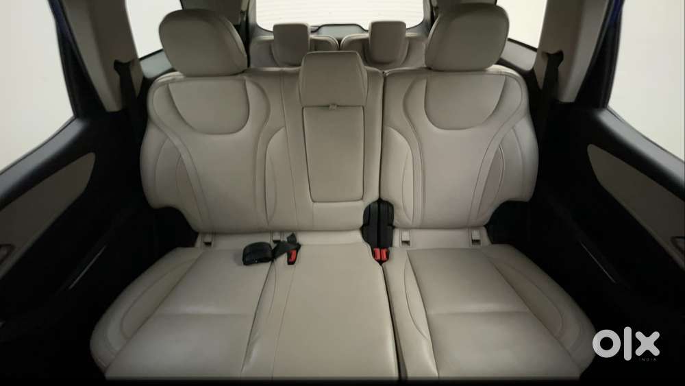 Mahindra Xuv700 2.0 Ax 7 Petrol At Luxury Pack Str, 2022, Petrol