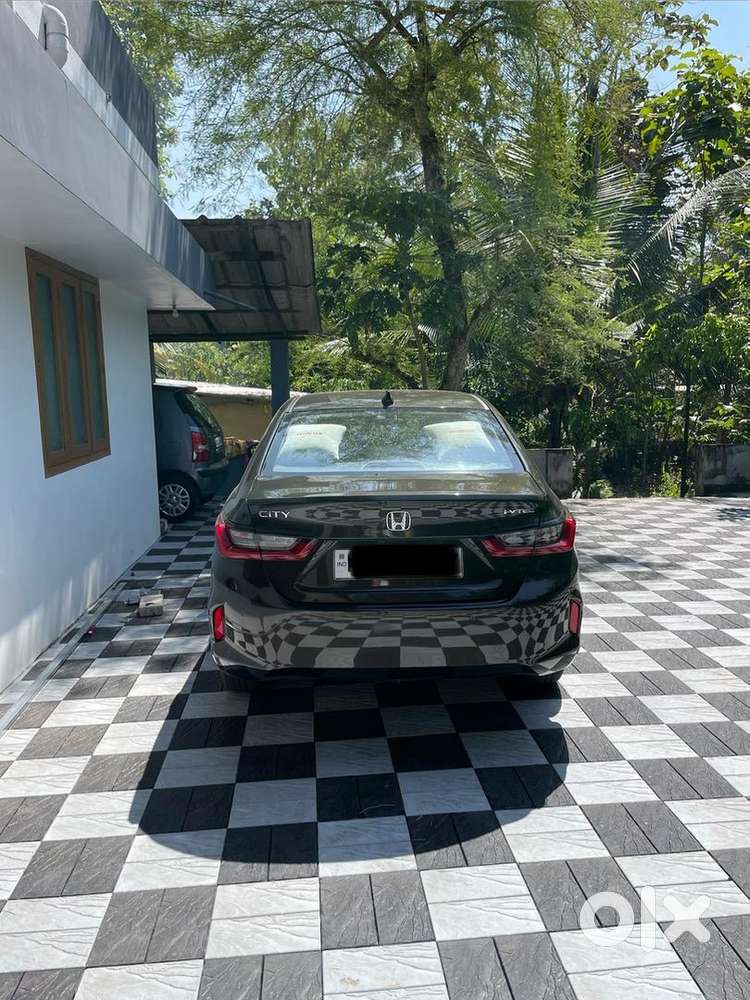 Honda City 5th Gen V Mt I-vtec  2022 Model  Feb 2023 Reg  Low Km