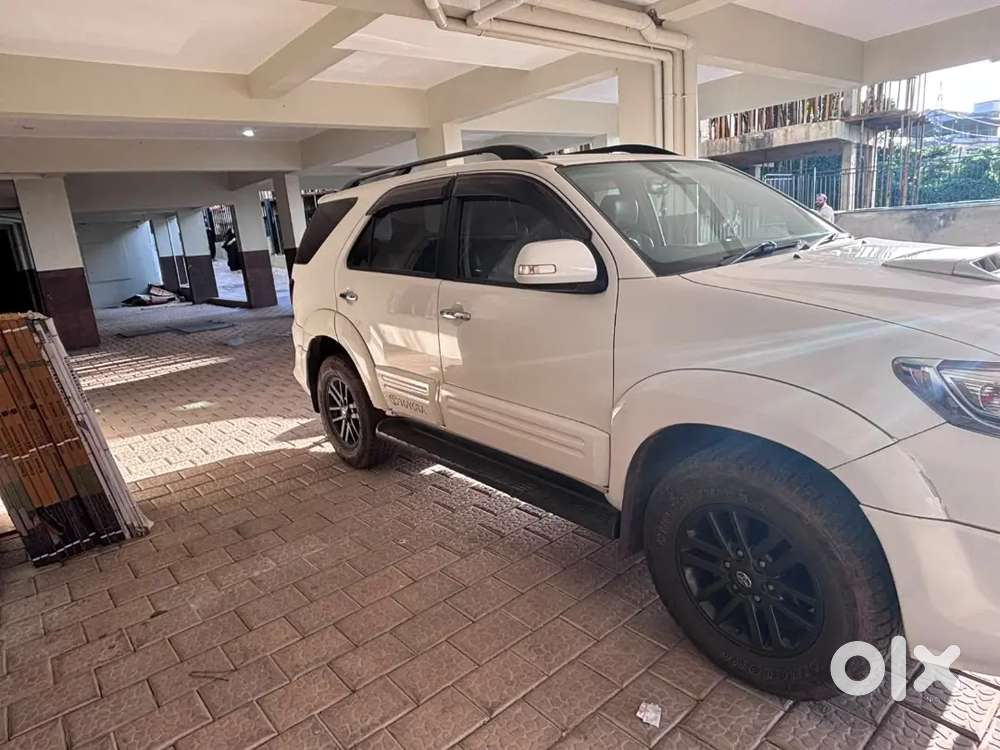 Toyota Fortuner Diesel 2015 At 4*2