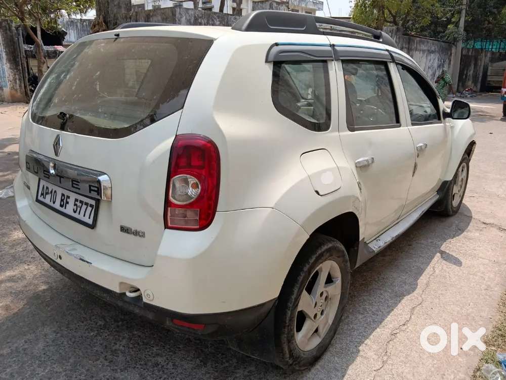 Duster 2013 Model Valid 12/2028 Valid Insurance